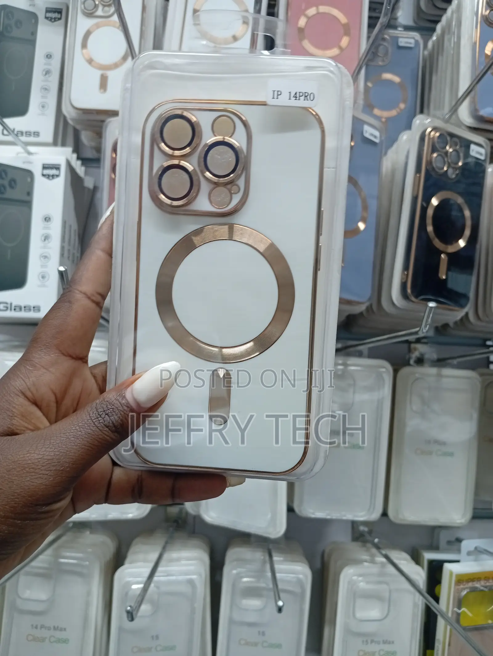 iPhone 14 Pro Magnetic Plating Clear Phone Case