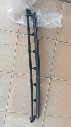 Lower Bumper Grille Suzuki Swift Year 2017