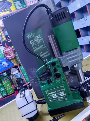 Newbeat Magnetic Drill
1400 Watts
16mm Chuck Capacity
Magnetism 12000n