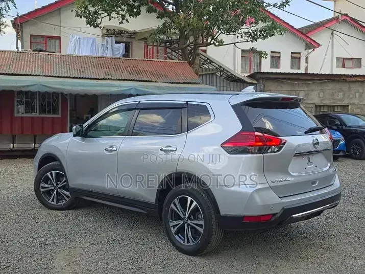 Nissan X-Trail 2018 Silver
