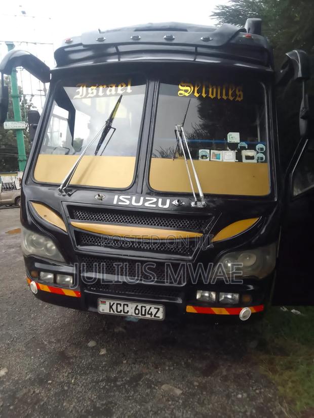 Isuzu FRR 2016 Black