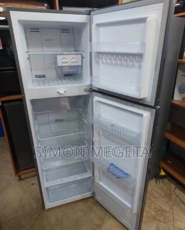 Wi Th Big Top Freezer Mika 255l Fridge