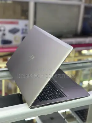 Laptop HP ZBook 15u G5 16GB Intel Core i7 SSD 512GB