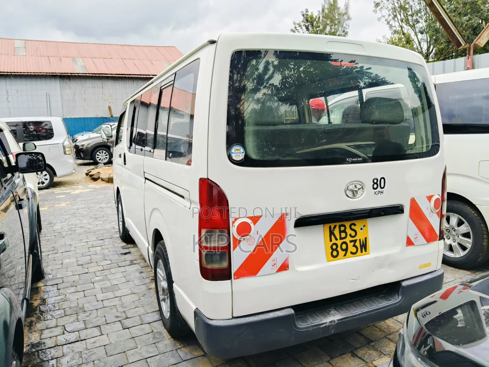 Toyota HiAce 2005 White