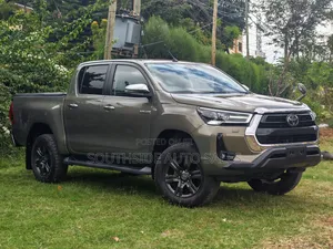Toyota Hilux 2.8 Diesel 2020 Brown