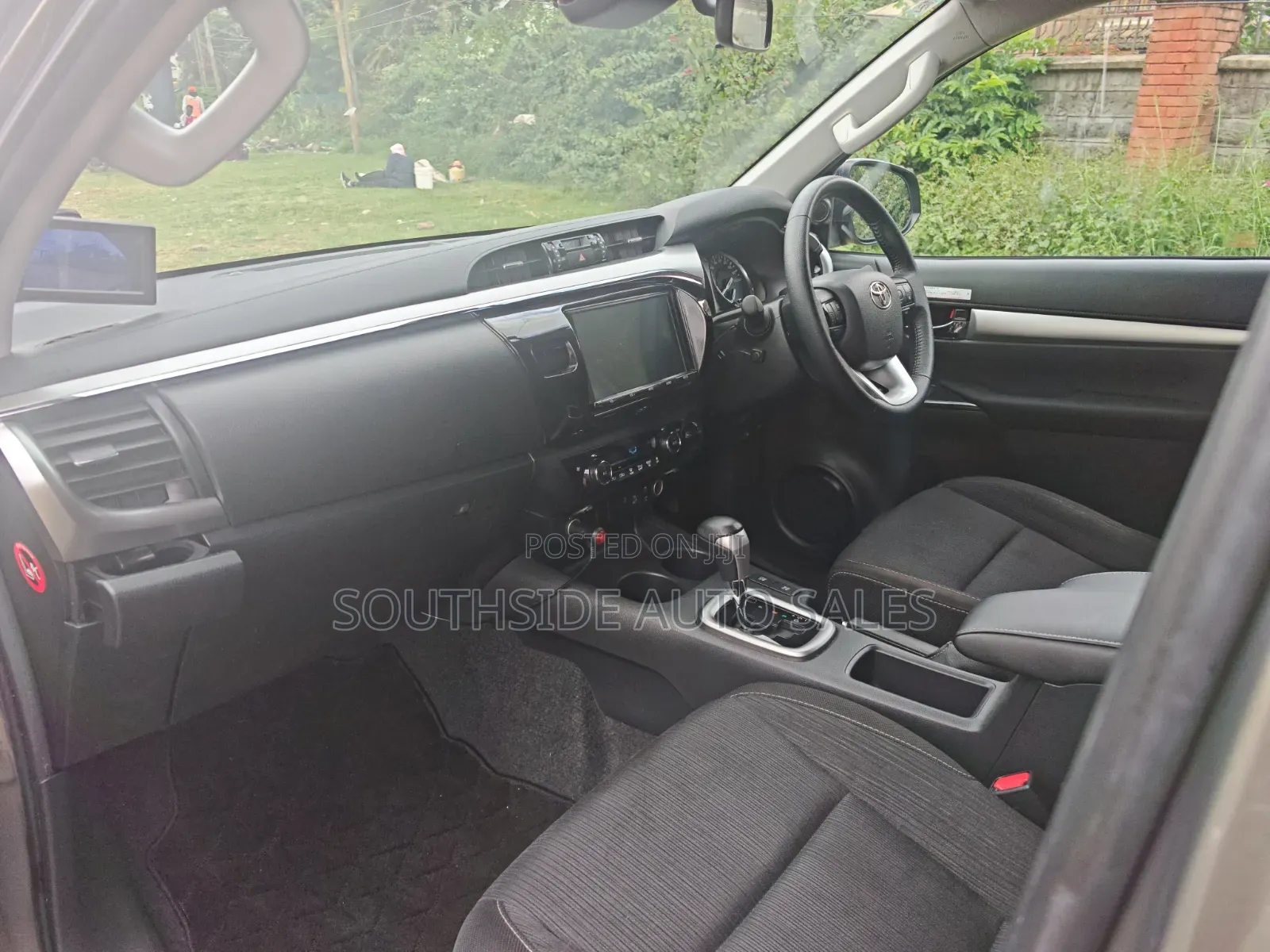Toyota Hilux 2.8 Diesel 2020 Brown
