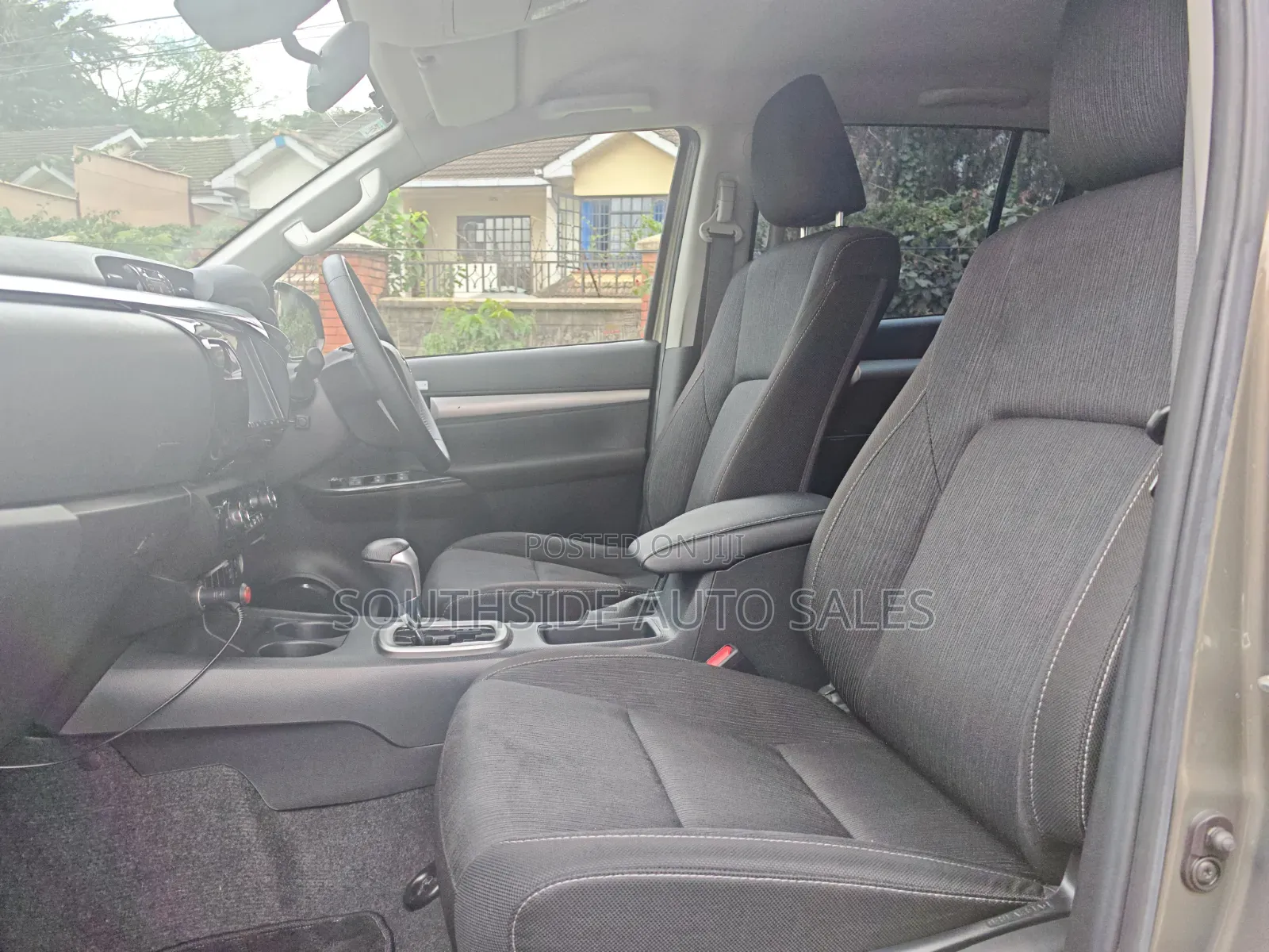 Toyota Hilux 2.8 Diesel 2020 Brown