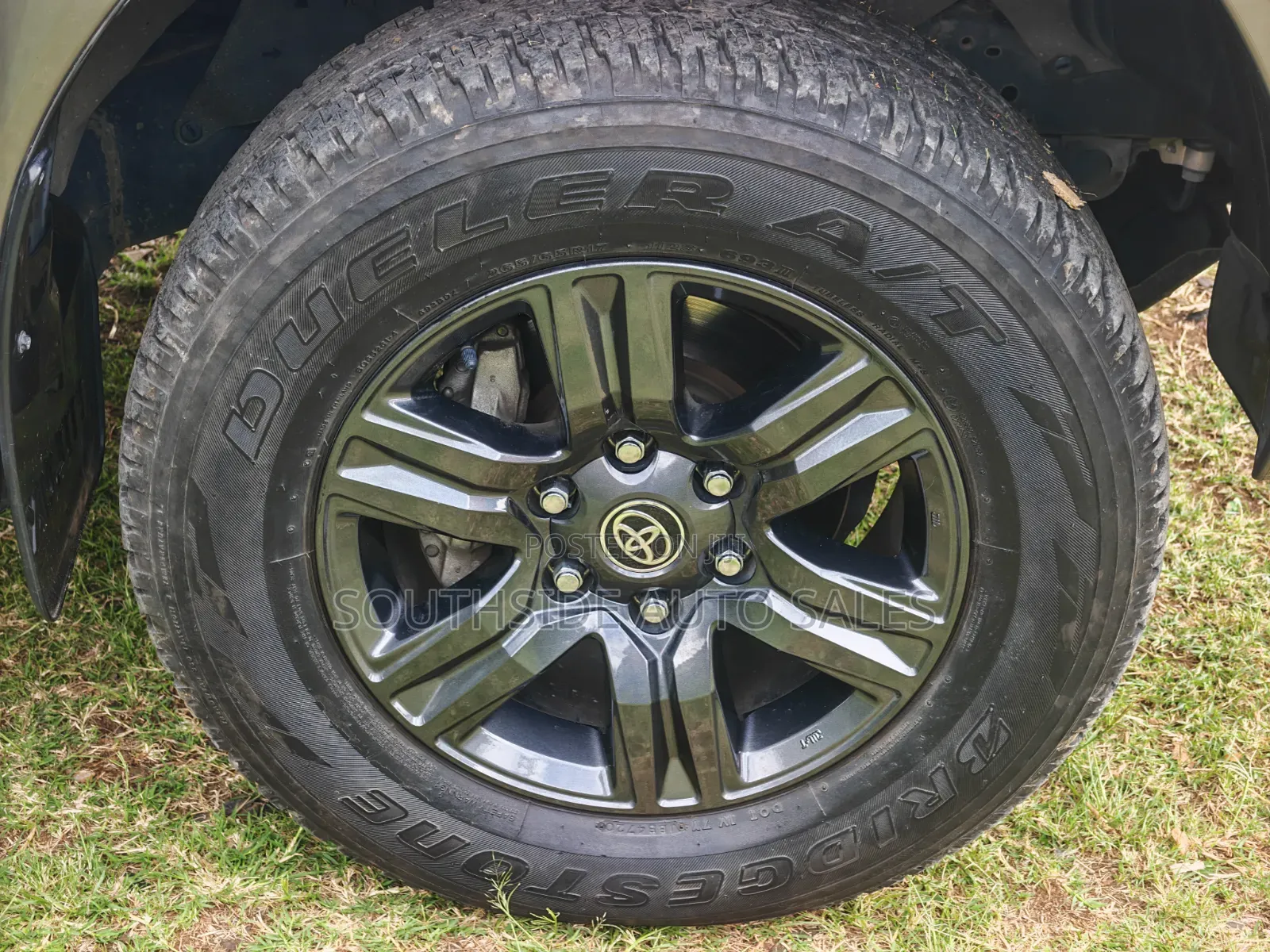 Toyota Hilux 2.8 Diesel 2020 Brown