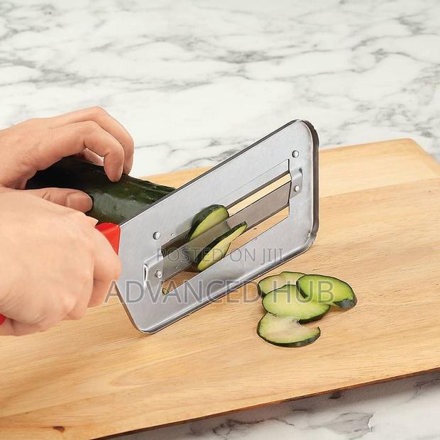 Double Blade Vegetable Knife - thumbnail 2