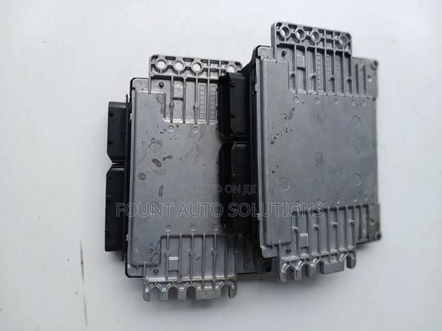 Engine Computer Nissan X-Trail - thumbnail 2