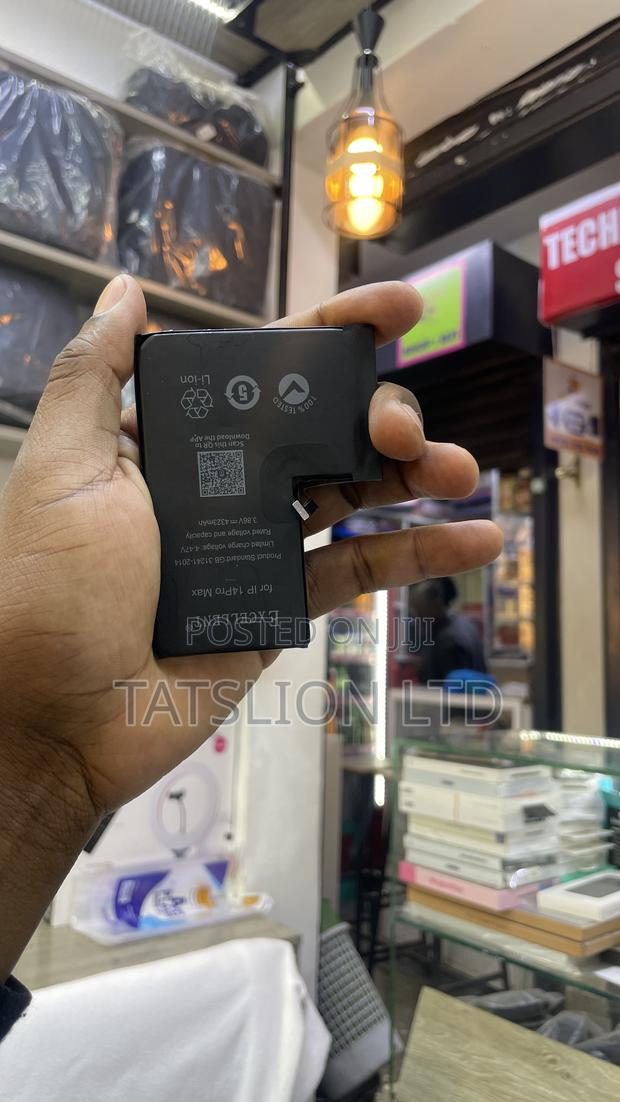 iPhone 14 Pro Max Battery - thumbnail 2