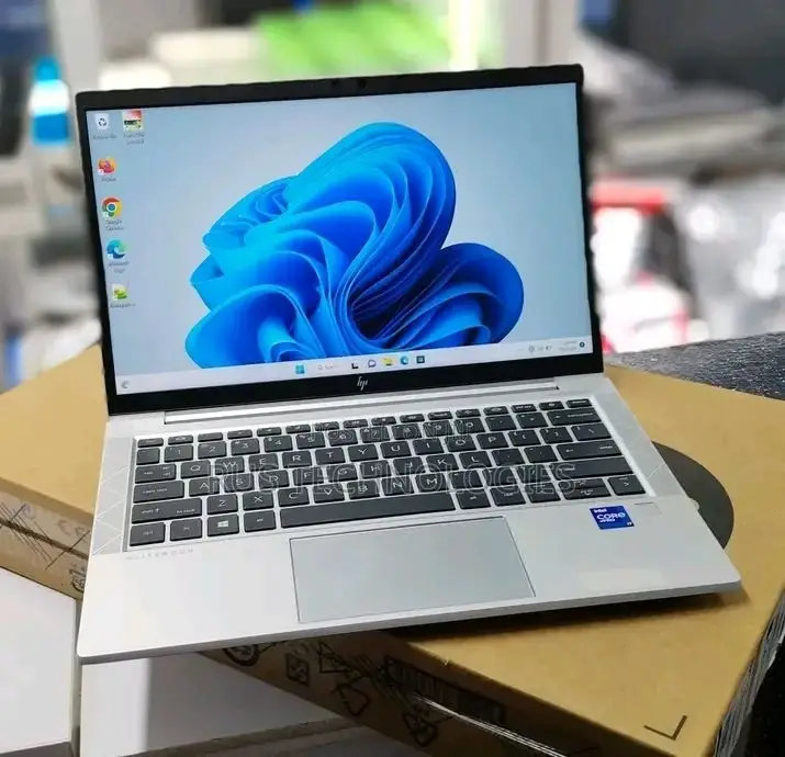 Laptop HP EliteBook 840 G8 16GB Intel Core i7 SSD 512GB