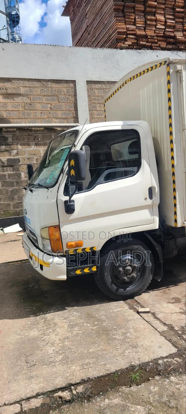 Hyundai Truck - thumbnail 5