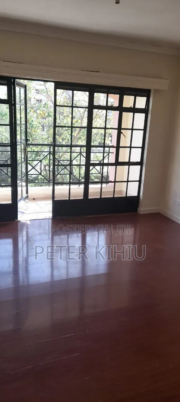 4bdrm Maisonette in Phenom Estate for sale