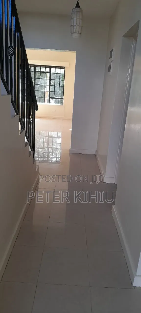 4bdrm Maisonette in Phenom Estate for sale