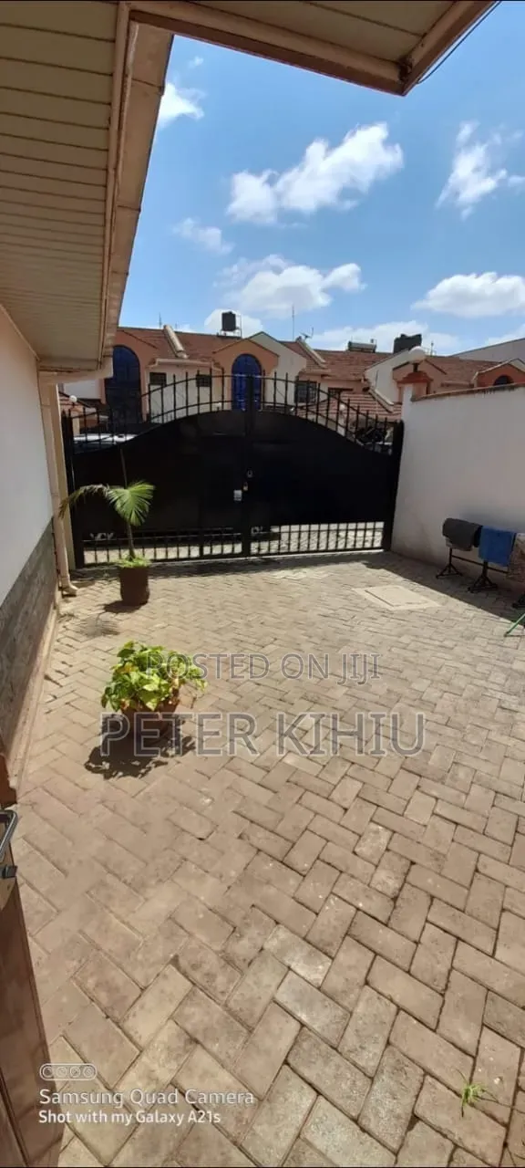 4bdrm Maisonette in Phenom Estate for sale