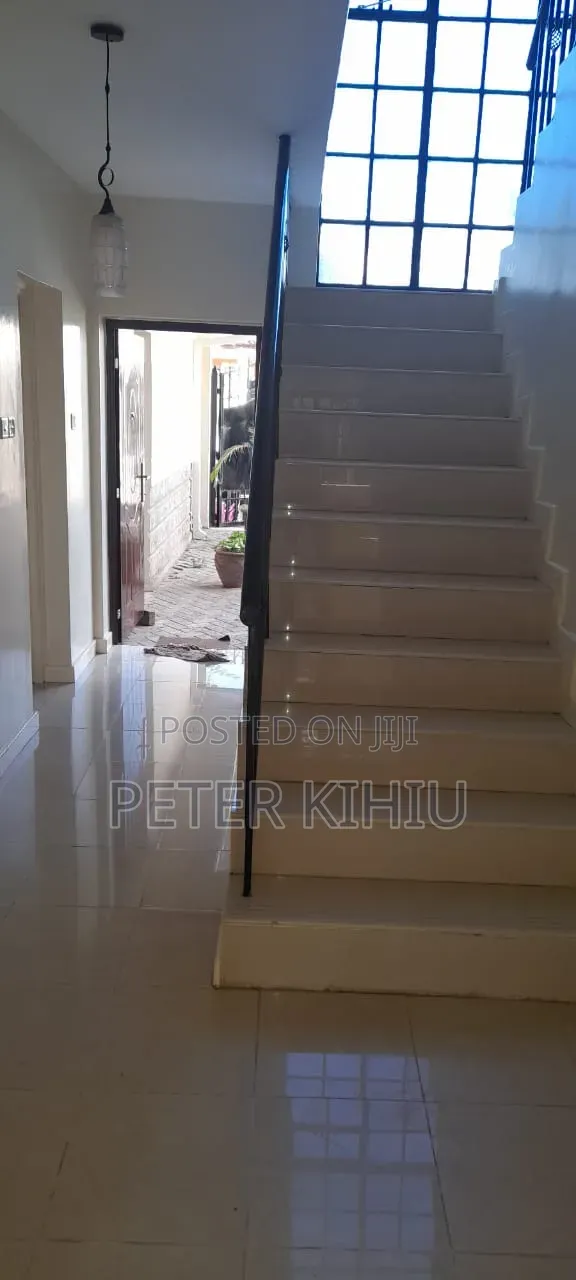 4bdrm Maisonette in Phenom Estate for sale