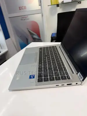 Laptop HP EliteBook 840 G8 8GB Intel Core i7 SSD 256GB