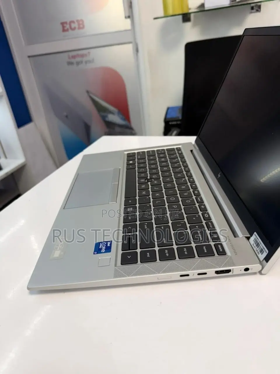 Laptop HP EliteBook 840 G8 8GB Intel Core i7 SSD 256GB