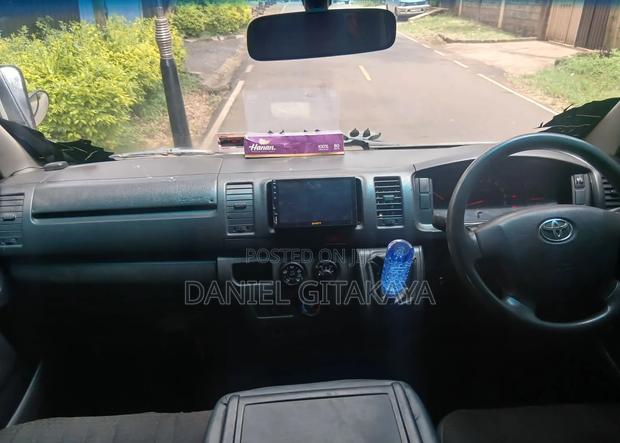 Toyota HiAce 2014 White - thumbnail 6