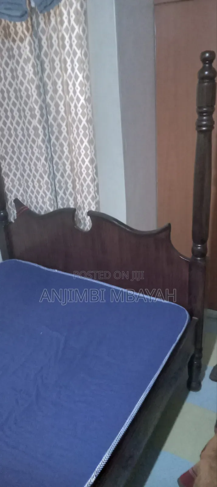 Iam Selling a Bed With Its Mattress