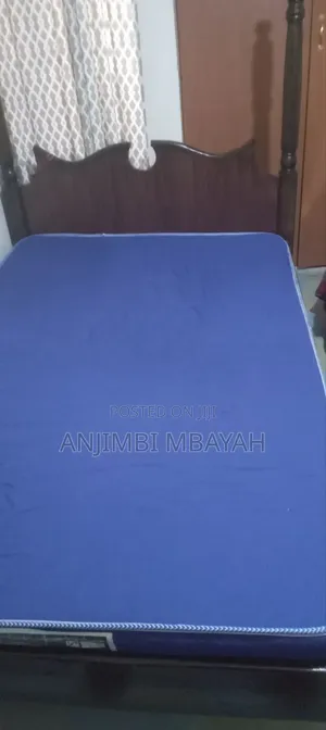 Iam Selling a Bed With Its Mattress