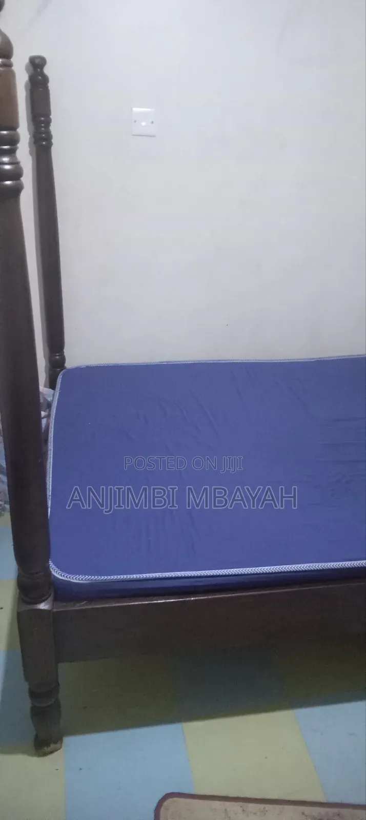 Iam Selling a Bed With Its Mattress