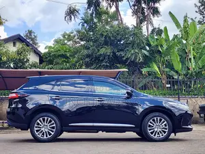 Toyota Harrier 2.0 2019