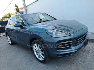 Porsche Cayenne 2020 Blue