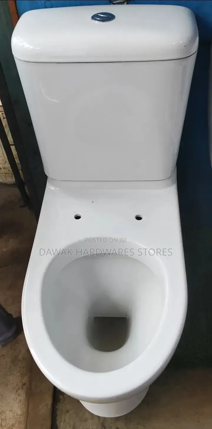 Unique Ceramic Close Coupled Toilet Seat