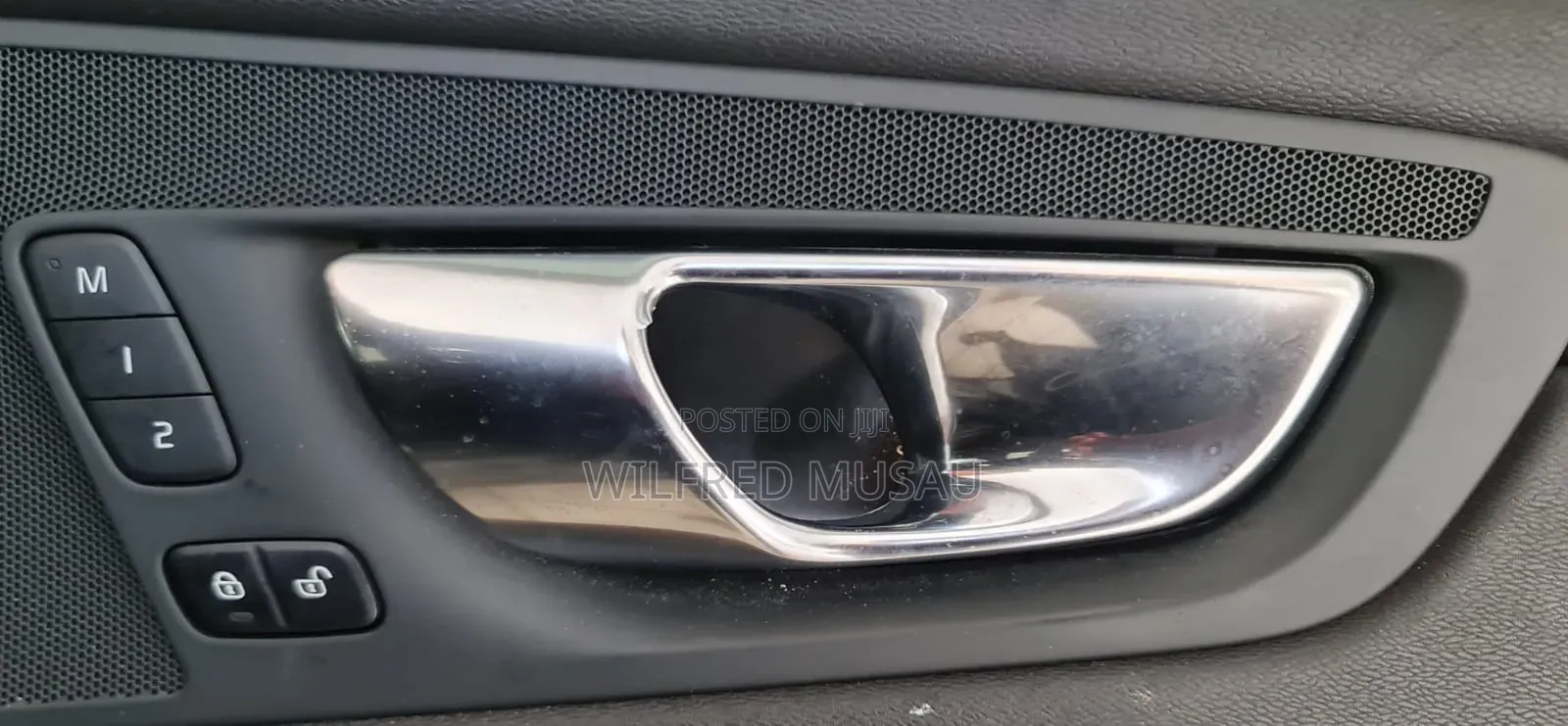 Volvo XC60 2019 Blue