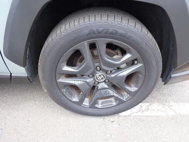 Toyota RAV4 Adventure AWD 2020 Green
