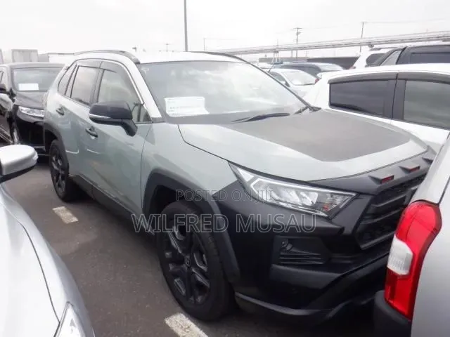 Toyota RAV4 Adventure AWD 2020 Green