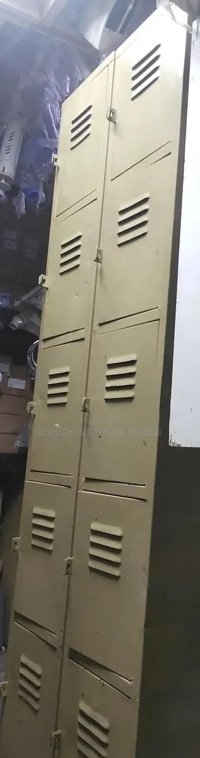 Metal Locker - thumbnail 2