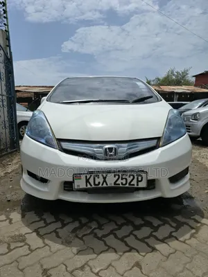 Honda Fit Shuttle 1.5 2WD 2012 White