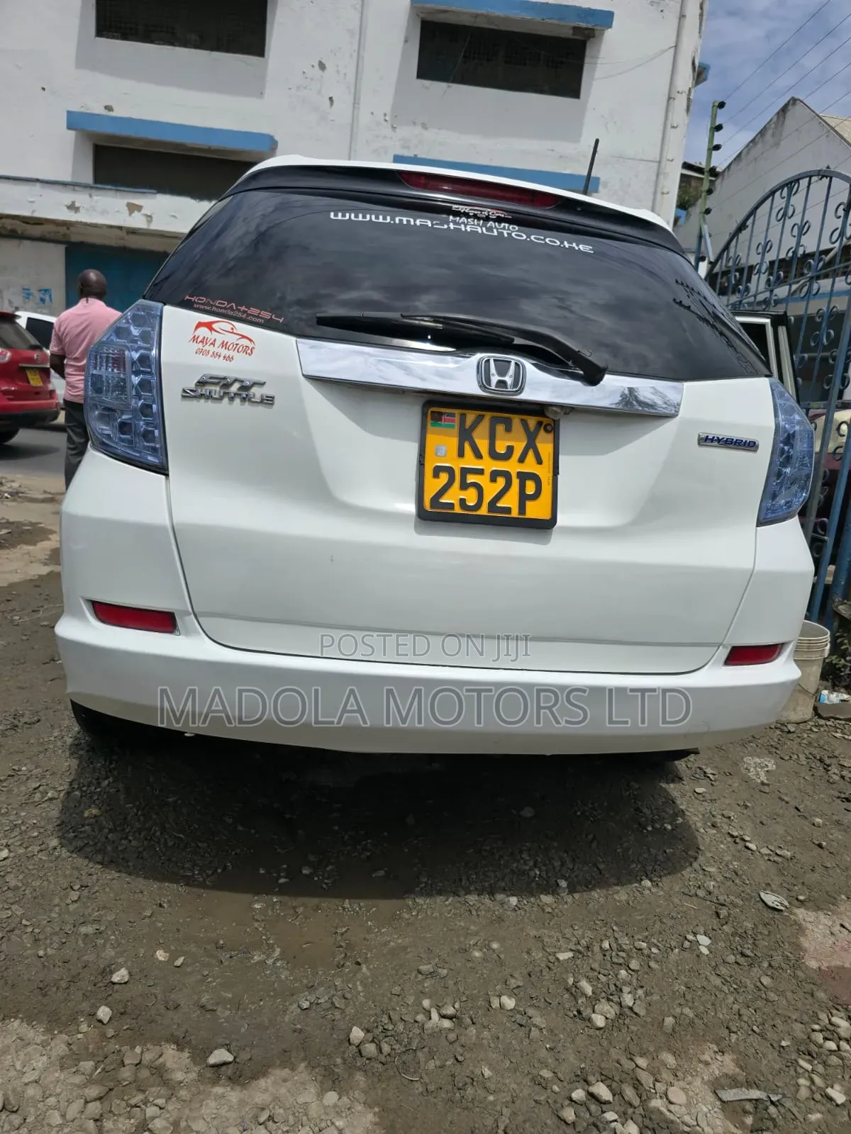 Honda Fit Shuttle 1.5 2WD 2012 White