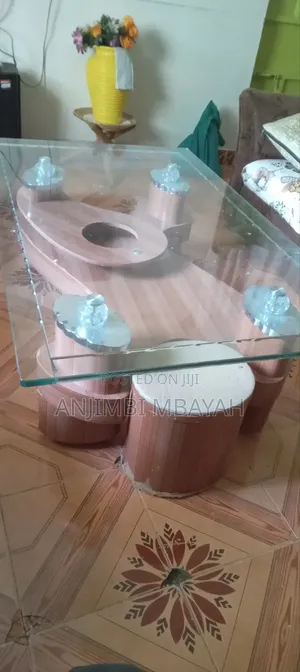 Iam Selling Coffee Table