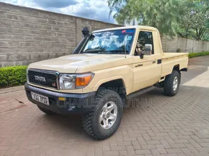 Toyota Land Cruiser 2008 Beige