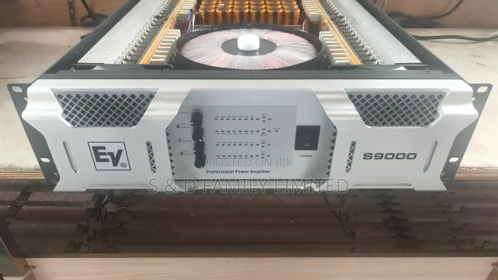 Ev S9000 Four Channels Power Amplifier