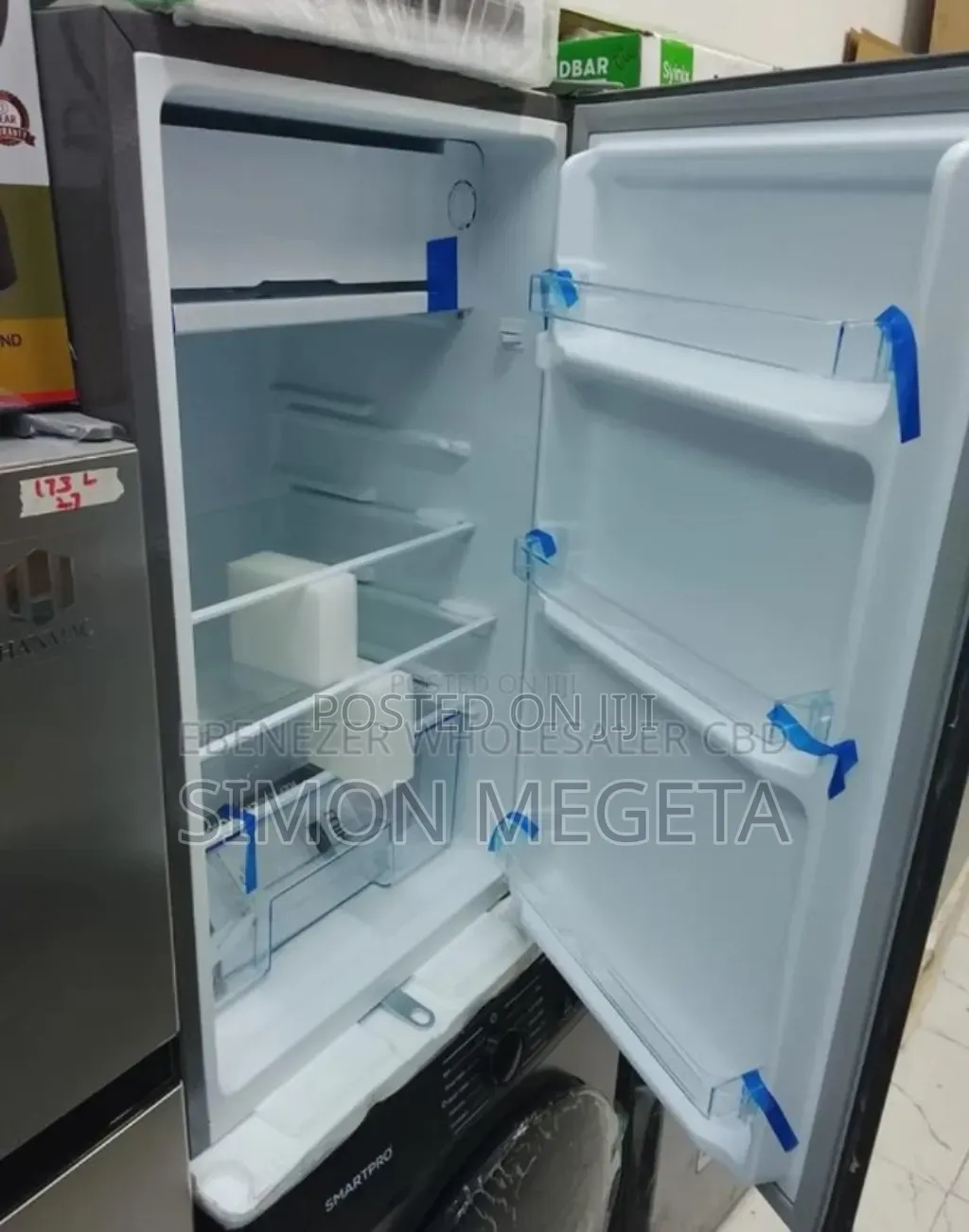 WTH a Top Freezer Mika 90l Fridge
