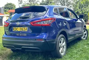 Nissan Qashqai 2017 Blue