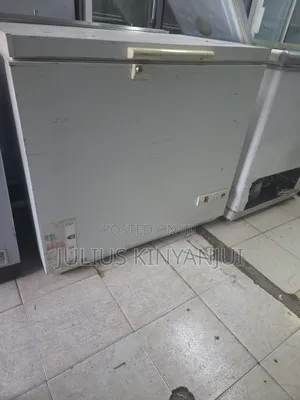 Closed Chest Freezer 280l