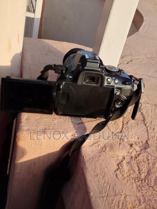 Nikon D 5200 - thumbnail 2