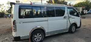 Toyota HiAce 2008 White