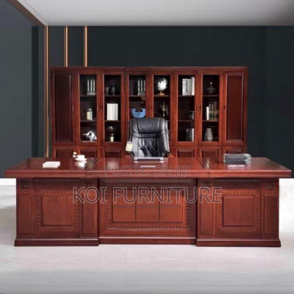 Office Desk; 1.6 Meter Executive Mahogany Seniors Offcie Desk