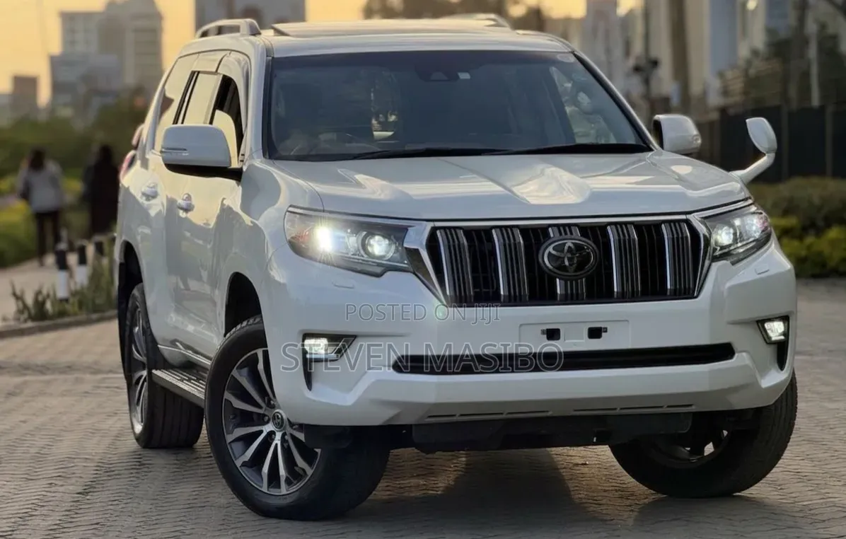 Toyota Land Cruiser Prado 2.8 2019 White