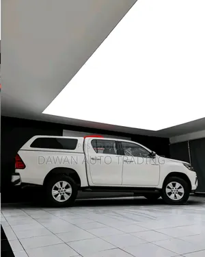 Toyota Hilux 2019 White