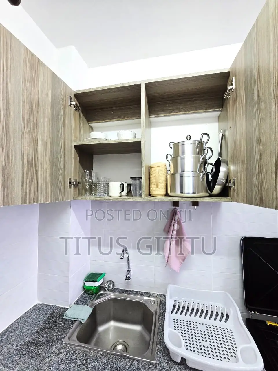Luxury Studio Ngara | Balcony View | 5 Mins To Cbd | Parking |