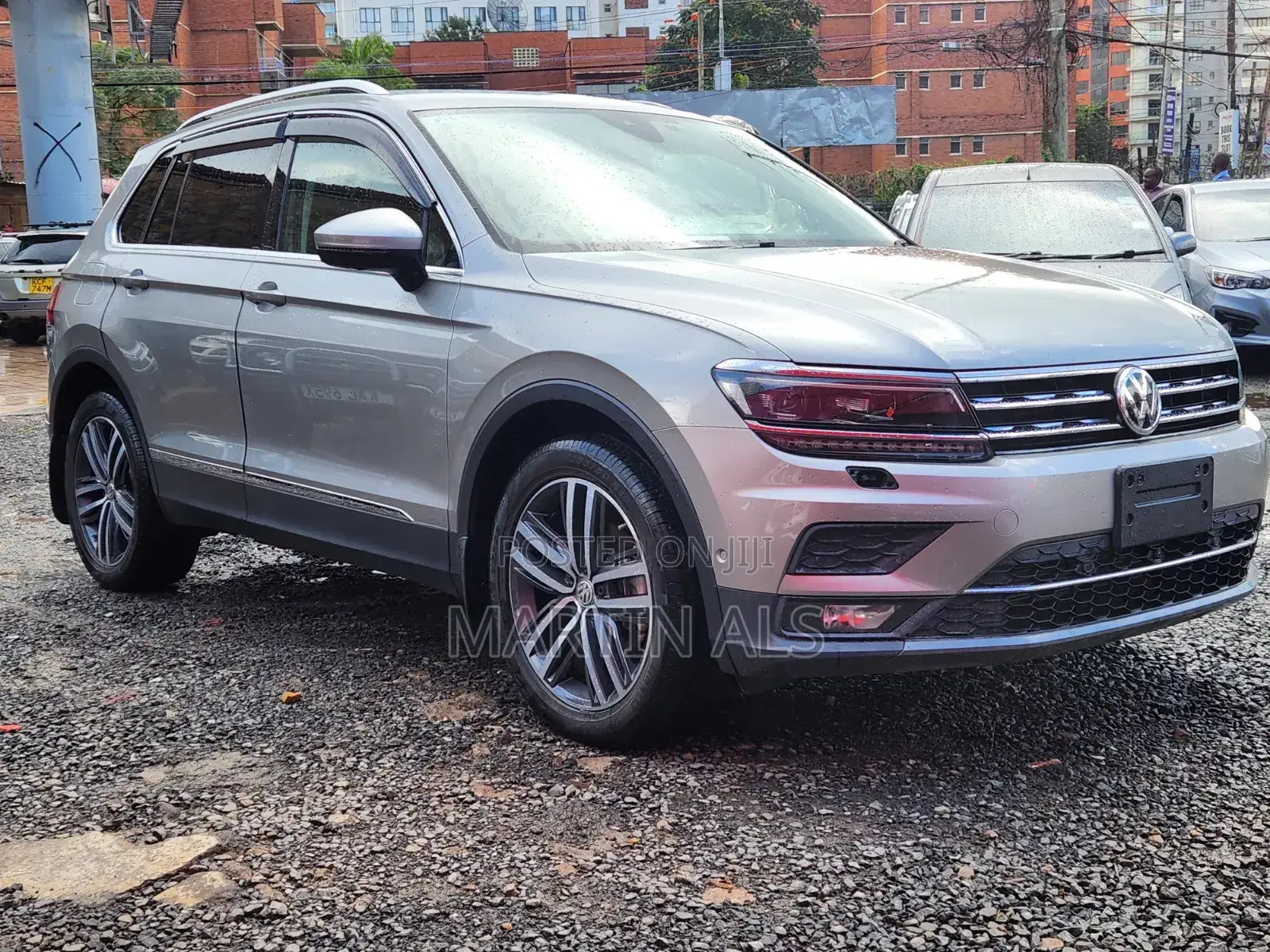 Volkswagen Tiguan 2.0T S AWD 4MOTION 2019 Beige