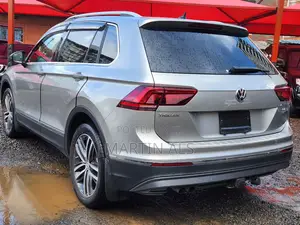 Volkswagen Tiguan 2.0T S AWD 4MOTION 2019 Beige